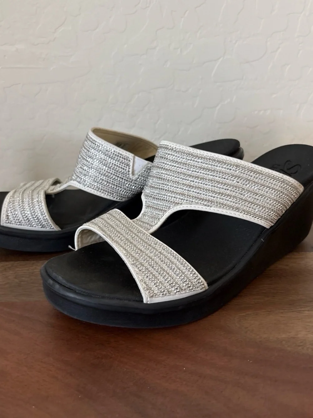 Skechers Women's Silver Rhinestone Slide Wedge Sandals. 10